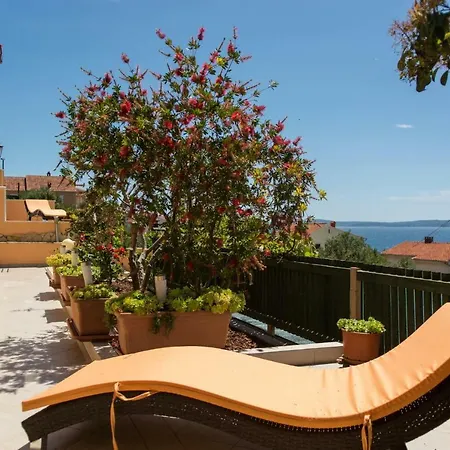Appartement Poolside House Nina *