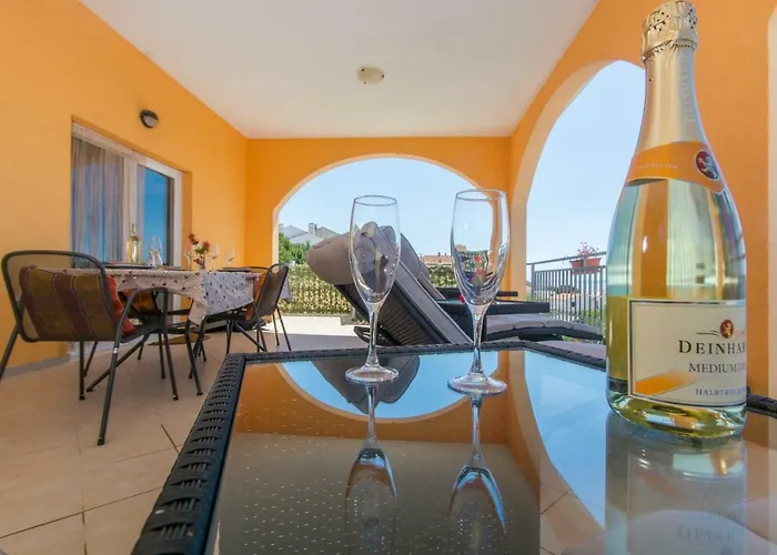 Poolside House Nina Apartmán Trogir
