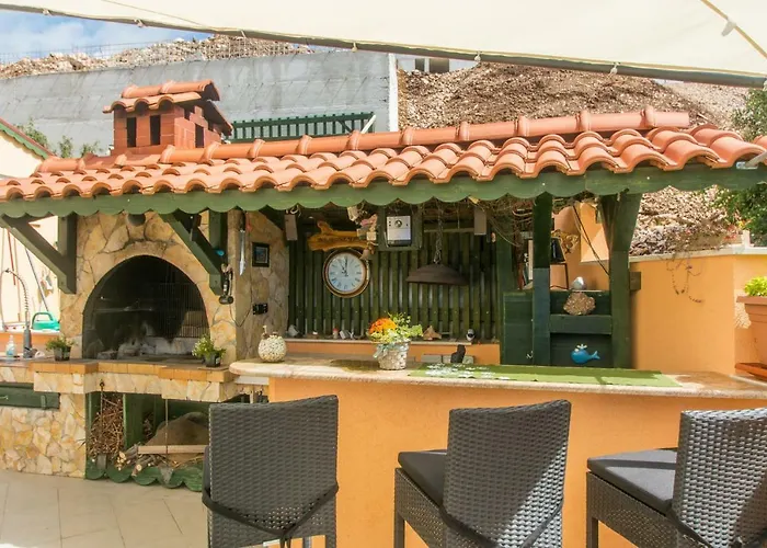 Poolside House Nina شقة تروغير