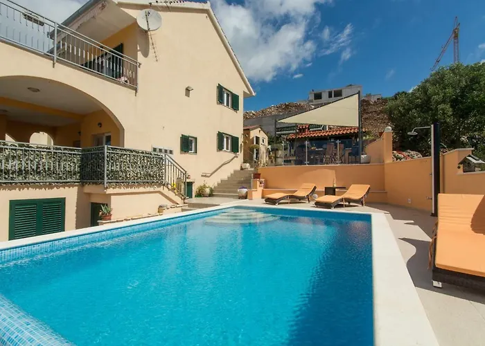 Poolside House Nina تروغير