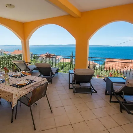 Apartamento Poolside House Nina Trogir