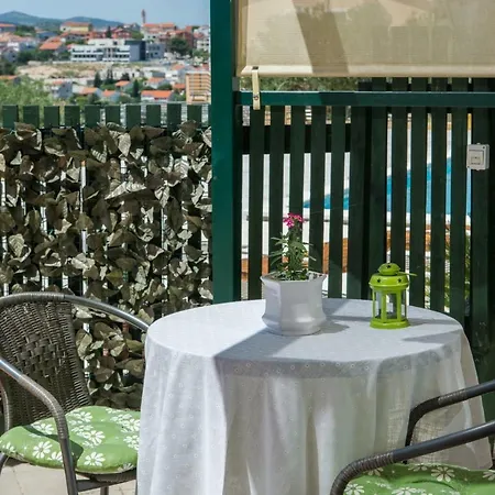 Poolside House Nina Trogir