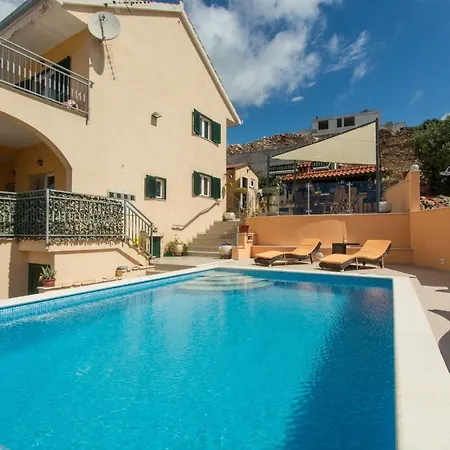 Poolside House Nina Trogir