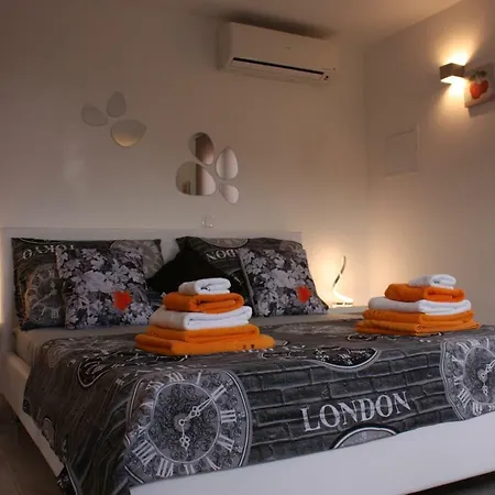 Poolside House Nina * Trogir