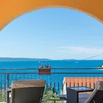 Appartamento Poolside House Nina *